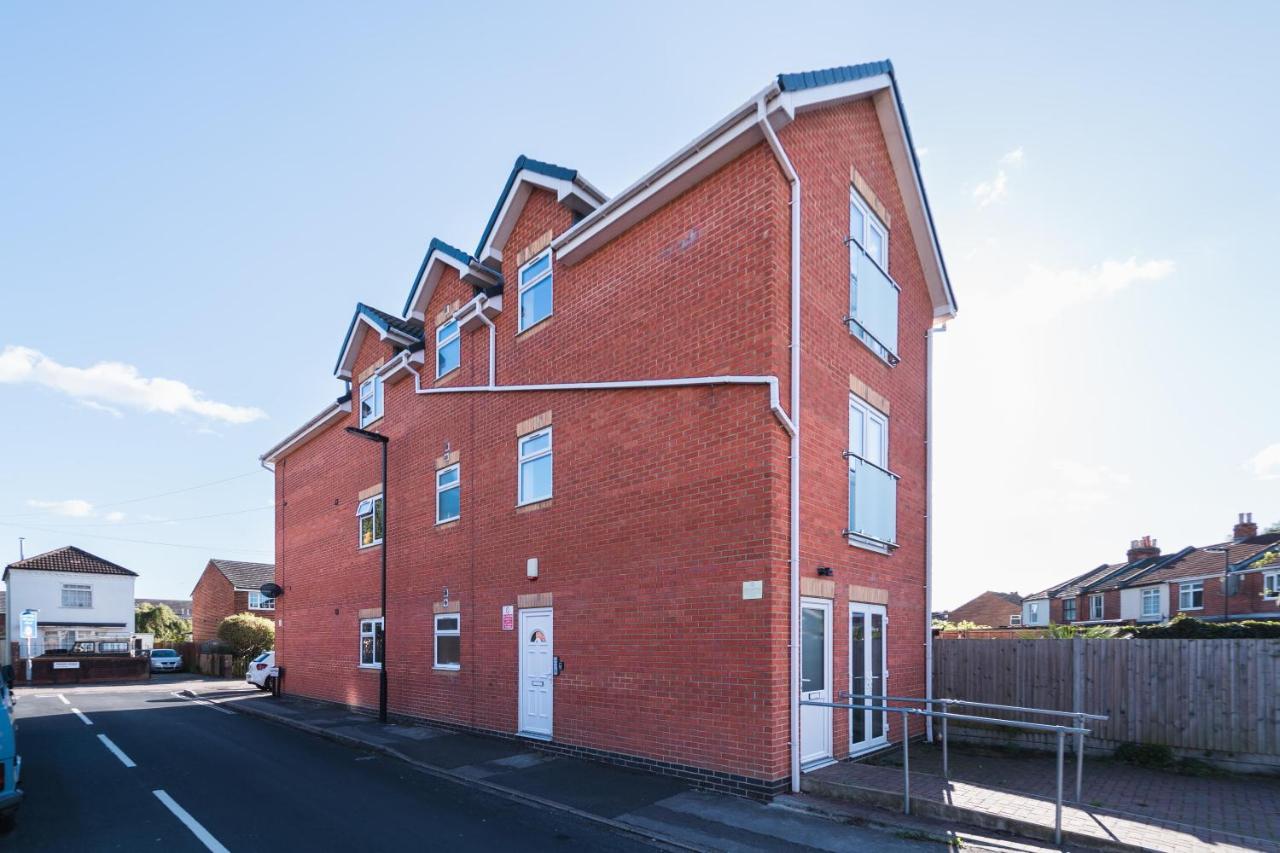 Perfect For Business And Leisure- Free Parking Appartement Southampton Buitenkant foto