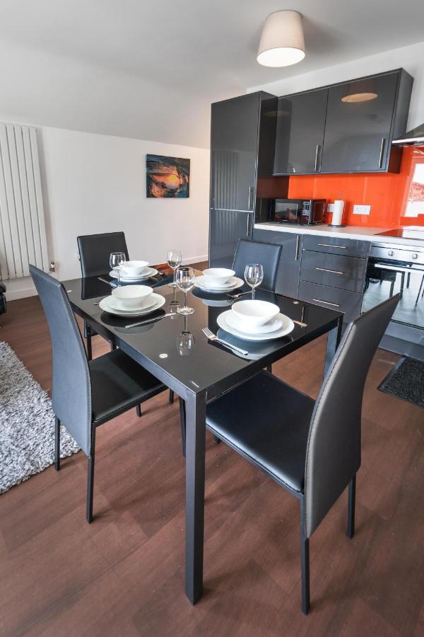 Perfect For Business And Leisure- Free Parking Appartement Southampton Buitenkant foto